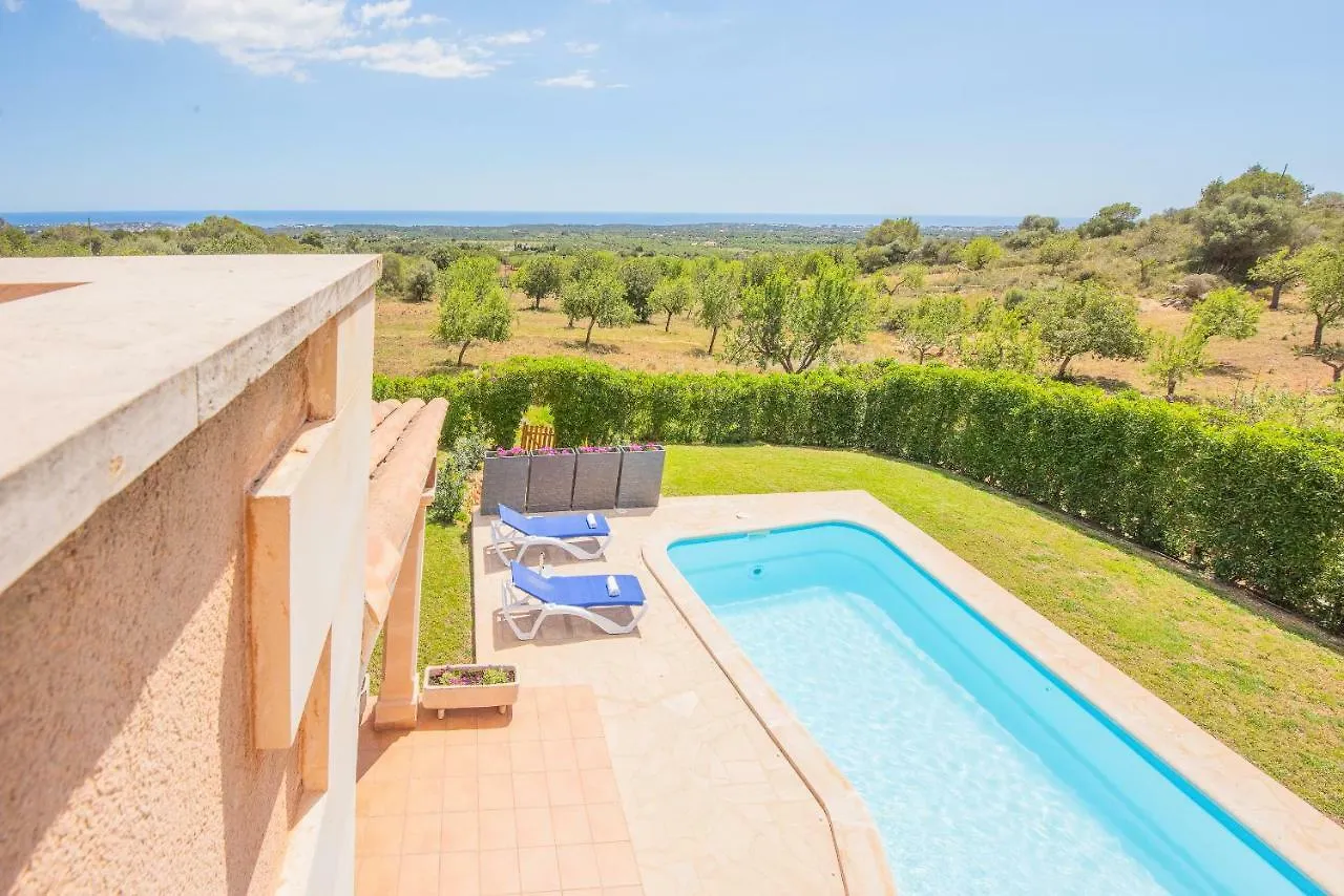 Finca Roca Blanca S'Horta 0*,